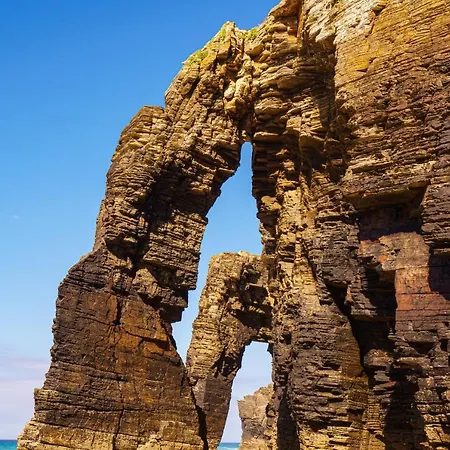 Playa De Catedrales 3000 *