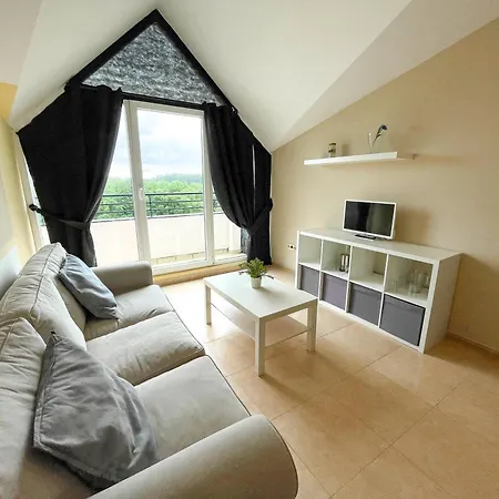 Playa De Catedrales 3000 *