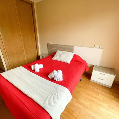 Playa De Catedrales 3000 *